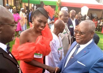 An 50 Cameroon Tribune : G-Laurentine Assiga décorée