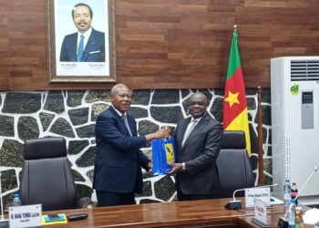 Paiement électronique des droits universitaires: La CAMPOST se joint à l’UYI