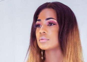 Jeanne-Osiera Mebounou : une carrière touche à tout