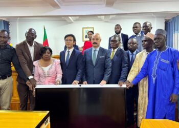 Modernizing classrooms: minister Nalova Lyonga Replaces Chalkboards with Smart Boards