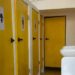 Toilettes publiques modernes : une avancée saluée qui fait débat