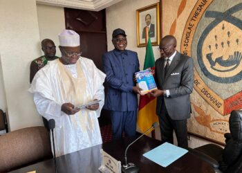 Université de Dschang : l’APRODA fait don d’ouvrages juridiques