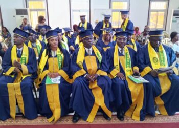 Formation en gestion de la politique economique : de nouveaux diplômés prêts à servir