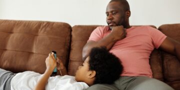 Contenus sensibles en ligne : parents, entre ignorance et tolérance
