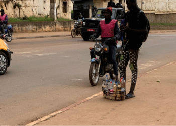Pharmacopée informelle : les guérisseurs du trottoir ont la côte 