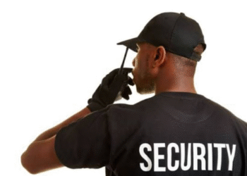 Agents de sécurité : un métier refuge face à la précarité